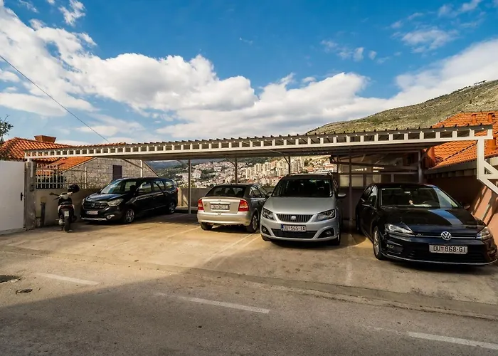 Apartament Jelena